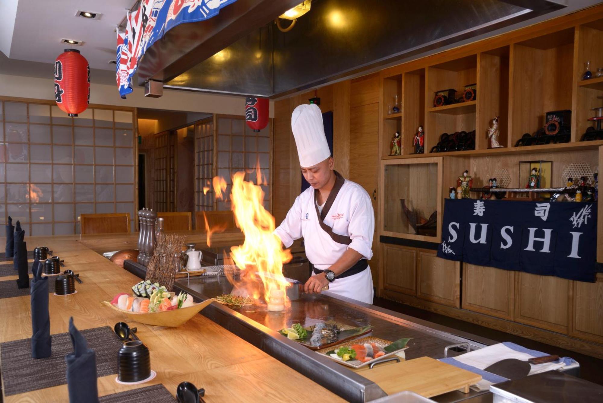 Hotel Grand Lexis Port Dickson Exterior foto Teppanyaki cooking