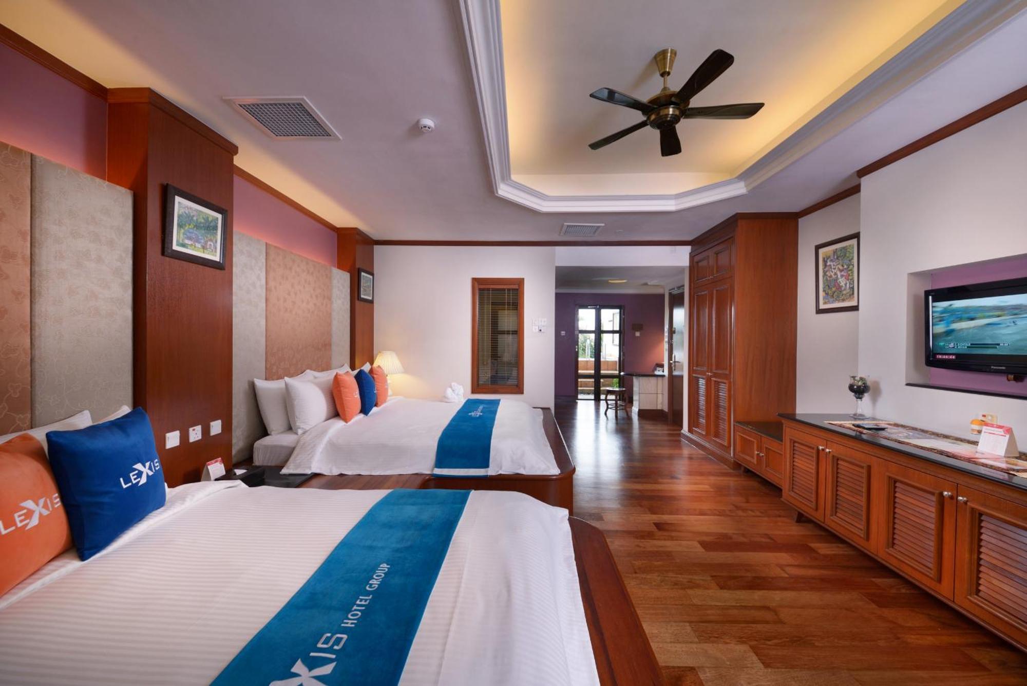 Hotel Grand Lexis Port Dickson Exterior foto Deluxe Family Room